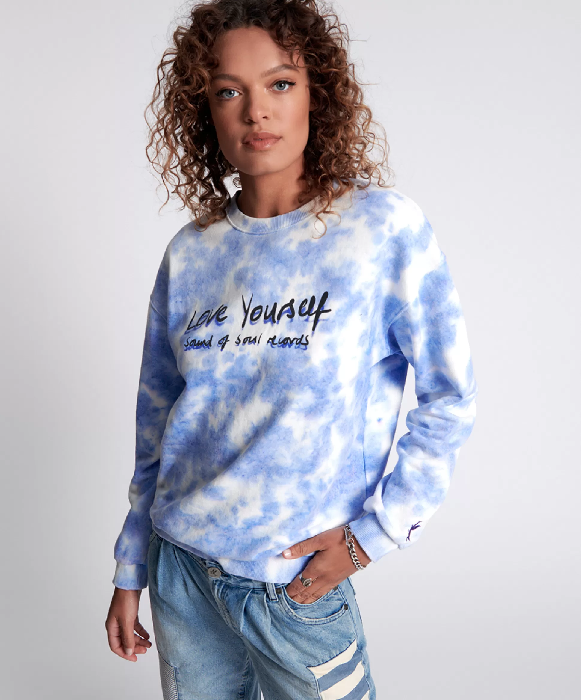 Discount ONE TEASPOON Love Yourself Sos Tie Dye Sweater