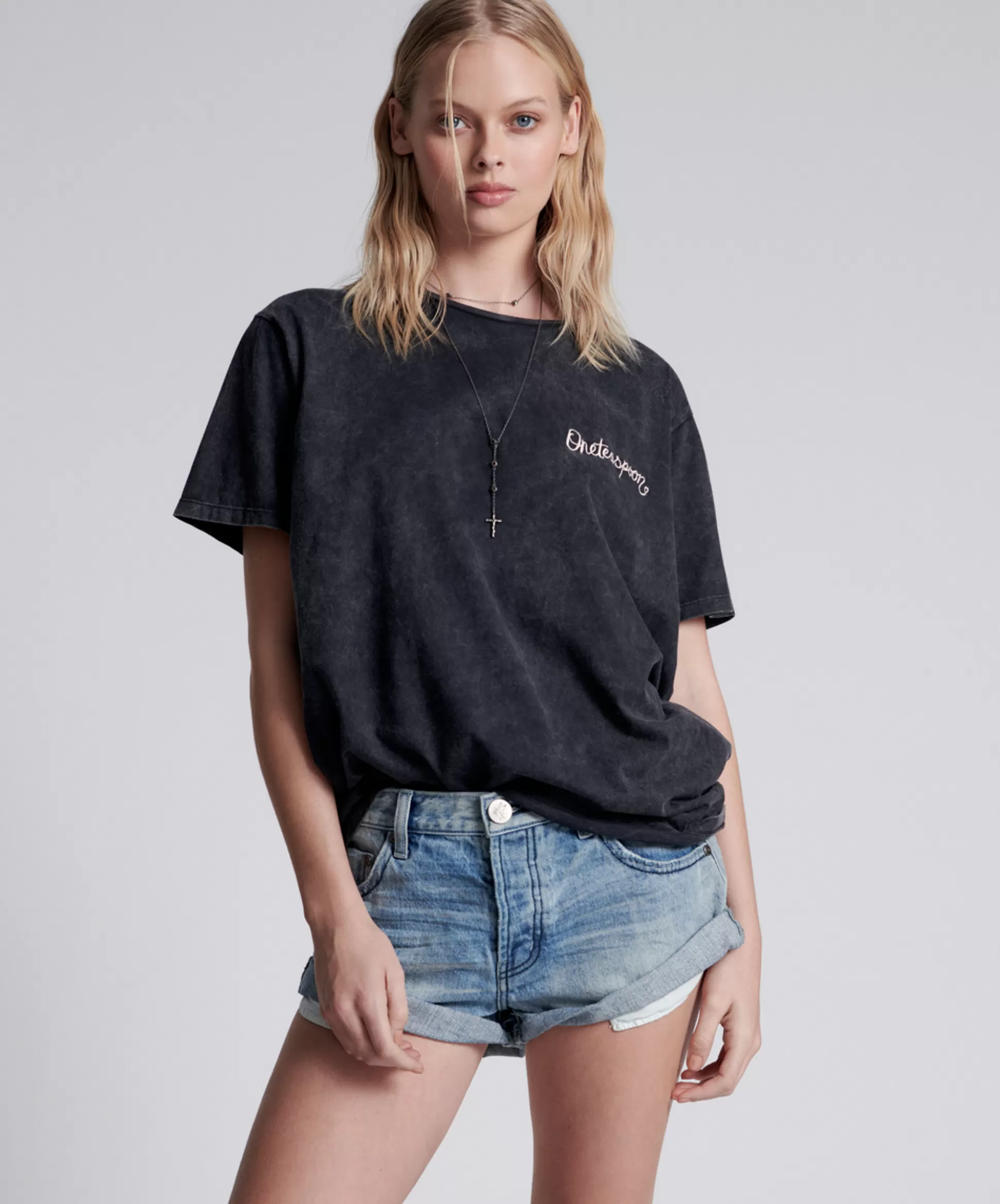 New ONE TEASPOON Embroidered Unisex Logo Tee